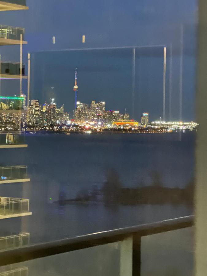 Luxury 2 Bedroom Condo Торонто Экстерьер фото